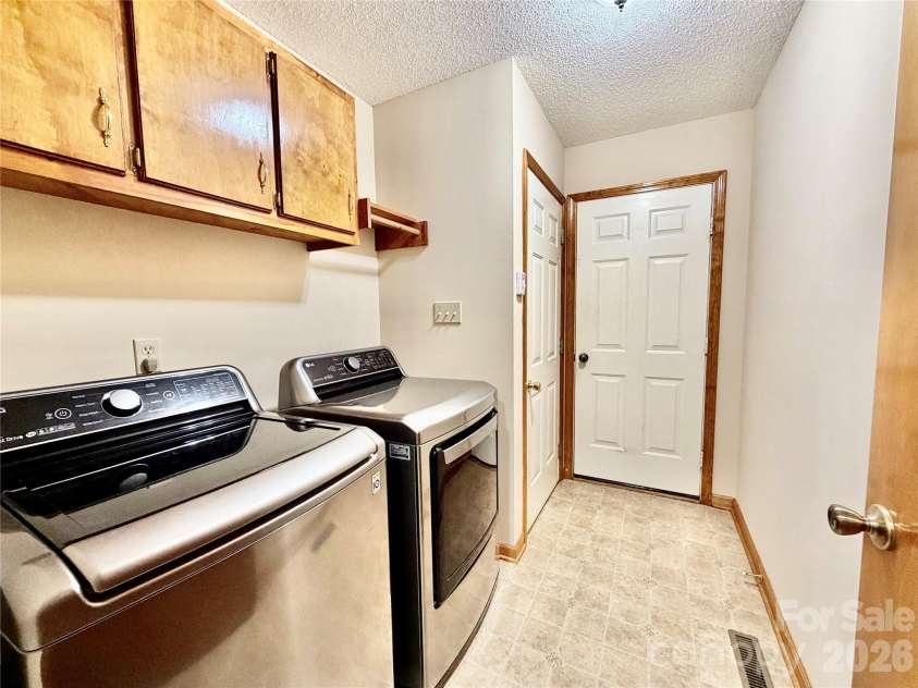 1070 Lucky Lane, Salisbury, NC 28146.  MLS# CAR4371107, YatesRealty ID 14201. 