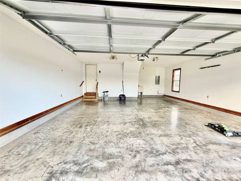 1070 Lucky Lane, Salisbury, NC 28146.  MLS# CAR4371107, YatesRealty ID 14201. 