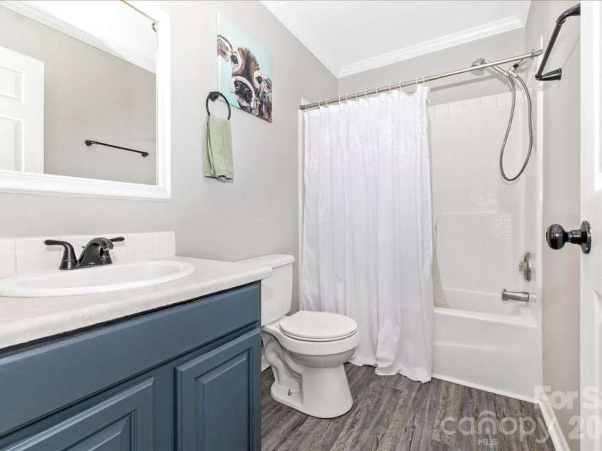 3218 Broadhurst Lane, Clover, SC 29710.  MLS# CAR4351560, YatesRealty ID 14202. 2nd Full Bath