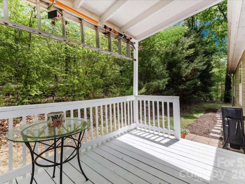 3218 Broadhurst Lane, Clover, SC 29710.  MLS# CAR4351560, YatesRealty ID 14202. Back Porch