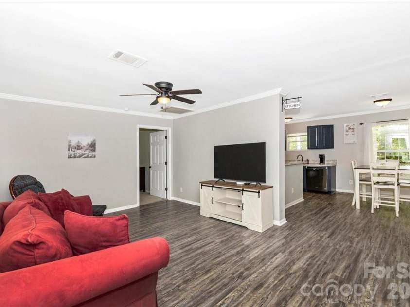 3218 Broadhurst Lane, Clover, SC 29710.  MLS# CAR4351560, YatesRealty ID 14202. Family Room