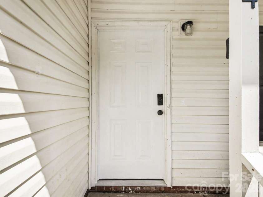 3744 Capps Hill Drive, Charlotte, NC 28216.  MLS# CAR4371756, YatesRealty ID 14203. 