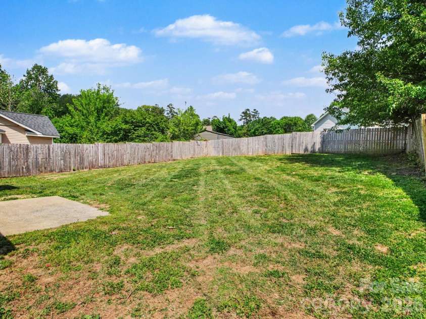 3744 Capps Hill Drive, Charlotte, NC 28216.  MLS# CAR4371756, YatesRealty ID 14203. 