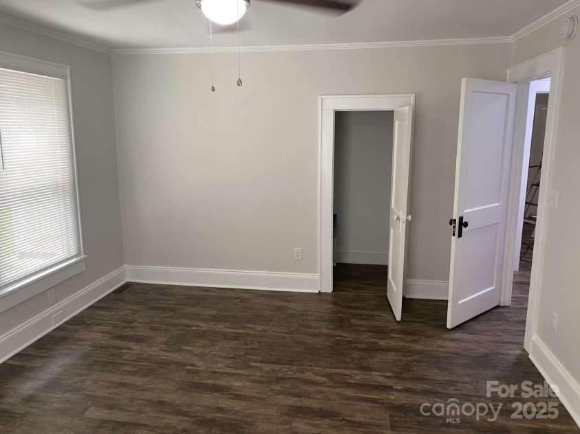 507 Chrysler Street, Kannapolis, NC 28083.  MLS# CAR4249090, YatesRealty ID 14204. 