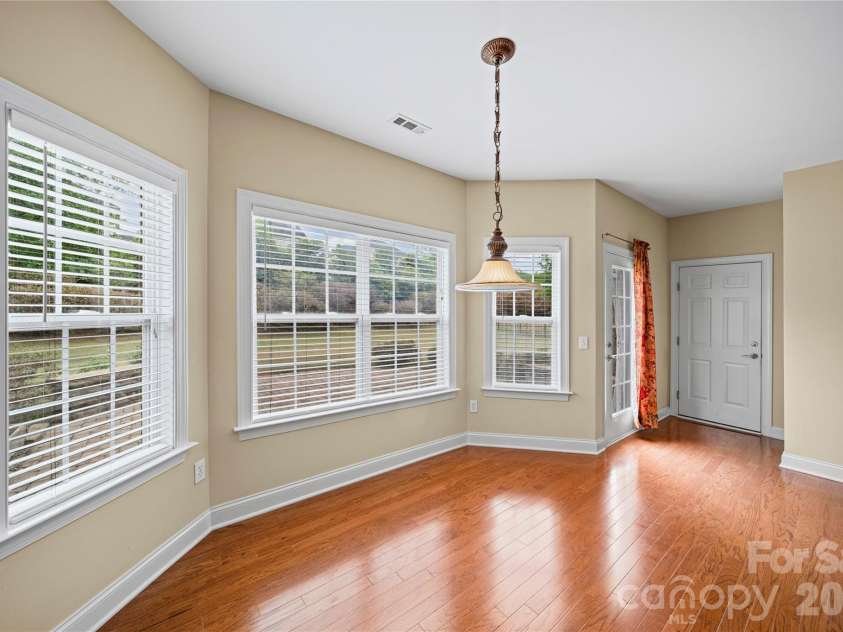 8734 Savannah Road, Harrisburg, NC 28075.  MLS# CAR4371873, YatesRealty ID 14204. Breakfast Area