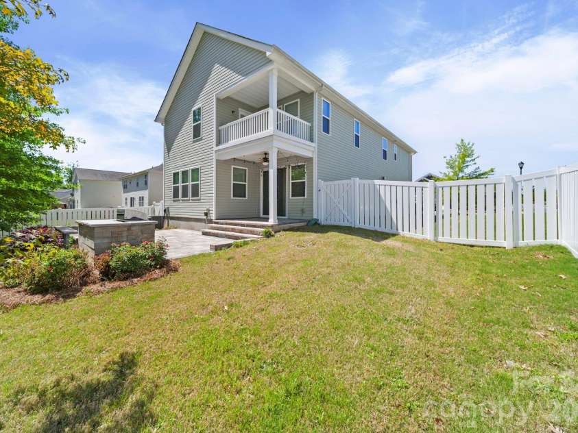 1406 Kings Grove Drive, York, SC 29745.  MLS# CAR4370887, YatesRealty ID 14205. 