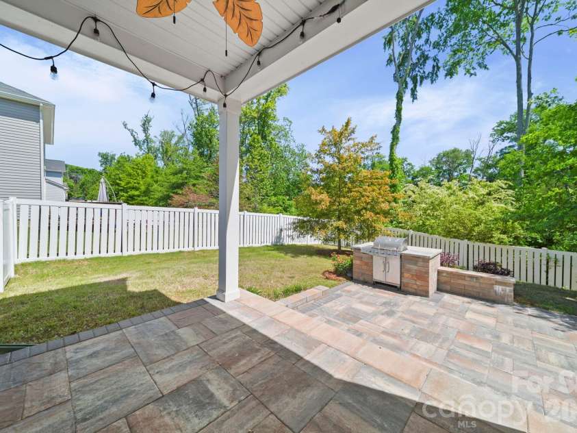 1406 Kings Grove Drive, York, SC 29745.  MLS# CAR4370887, YatesRealty ID 14205. 