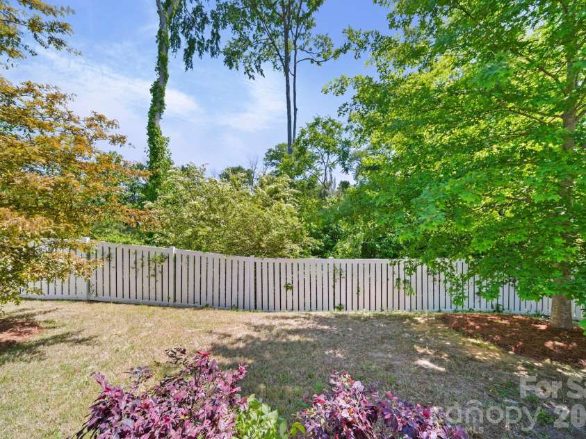 1406 Kings Grove Drive, York, SC 29745.  MLS# CAR4370887, YatesRealty ID 14205. 