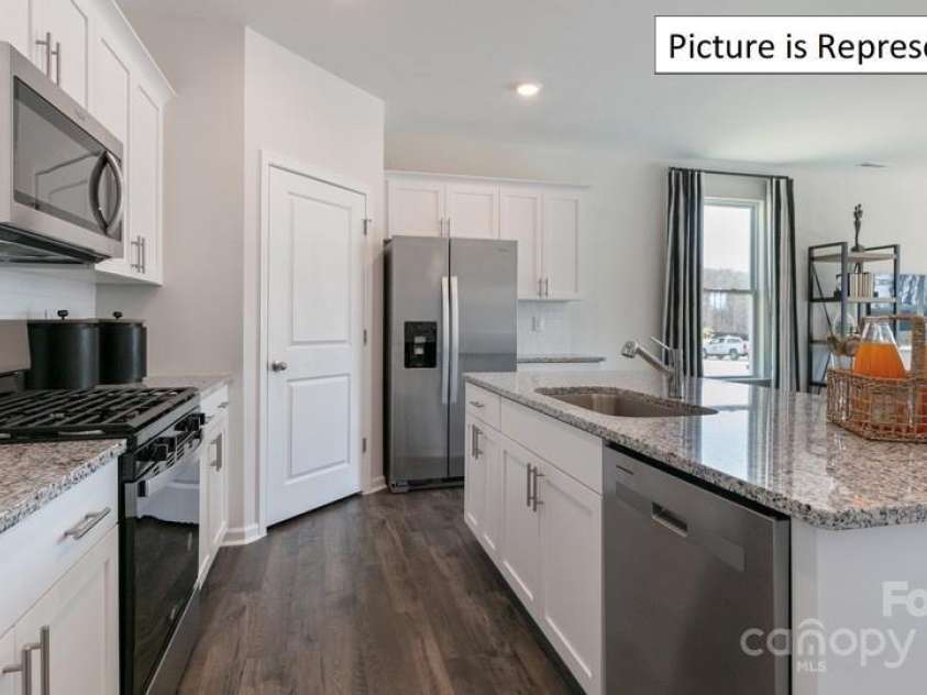 2048 Harlequin Drive, Indian Trail, NC 28079.  MLS# CAR4238742, YatesRealty ID 14205. 