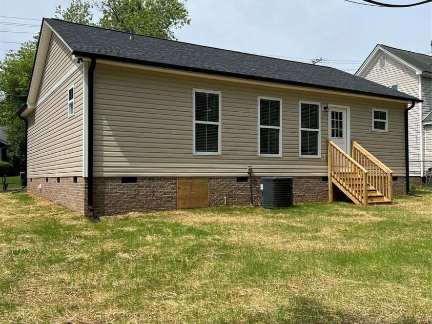 718 Park Avenue, Salisbury, NC 28144.  MLS# CAR4206333, YatesRealty ID 14206. 