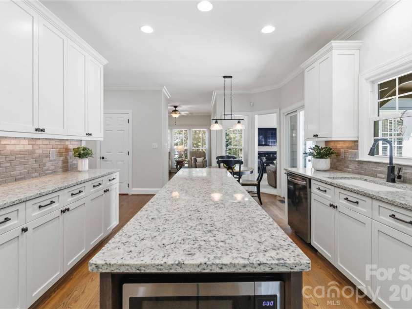 1849 Lillian Lane, Fort Mill, SC 29708.  MLS# CAR4372322, YatesRealty ID 14207. 