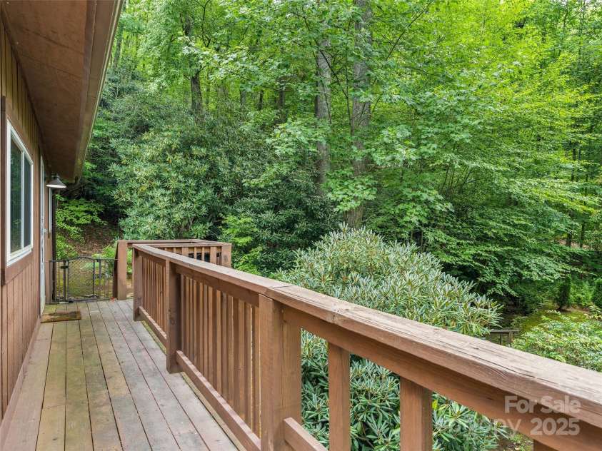 179 Serendipity Cove Road, Hendersonville, NC 28792.  MLS# CAR4237649, YatesRealty ID 14209. 