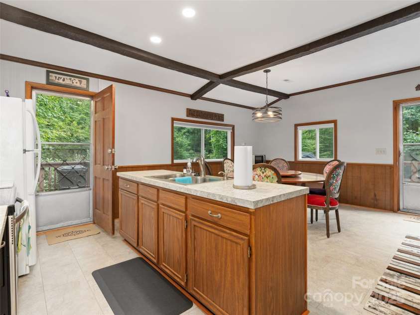 179 Serendipity Cove Road, Hendersonville, NC 28792.  MLS# CAR4237649, YatesRealty ID 14209. 