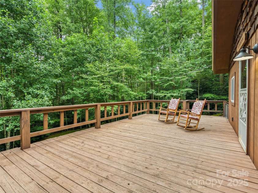 179 Serendipity Cove Road, Hendersonville, NC 28792.  MLS# CAR4237649, YatesRealty ID 14209. 