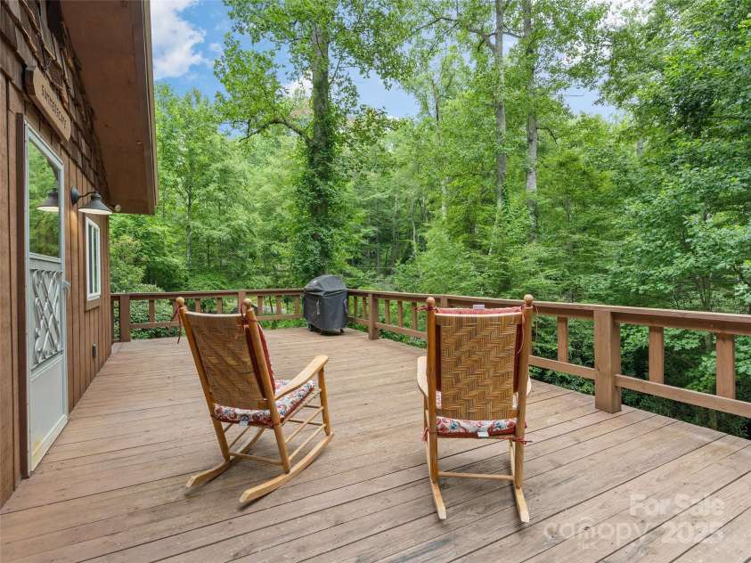 179 Serendipity Cove Road, Hendersonville, NC 28792.  MLS# CAR4237649, YatesRealty ID 14209. 