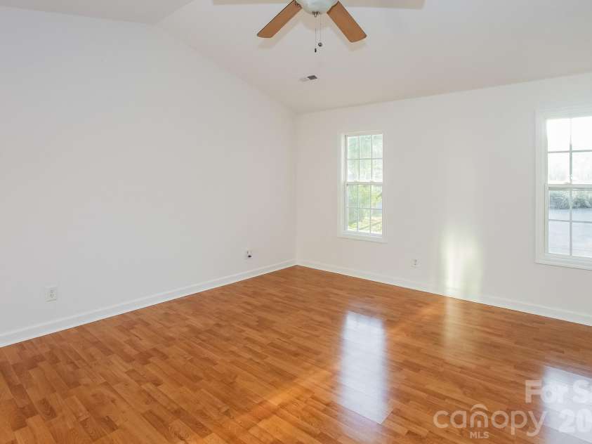 2011 Samantha Drive, Kannapolis, NC 28083.  MLS# CAR4370123, YatesRealty ID 14209. 
