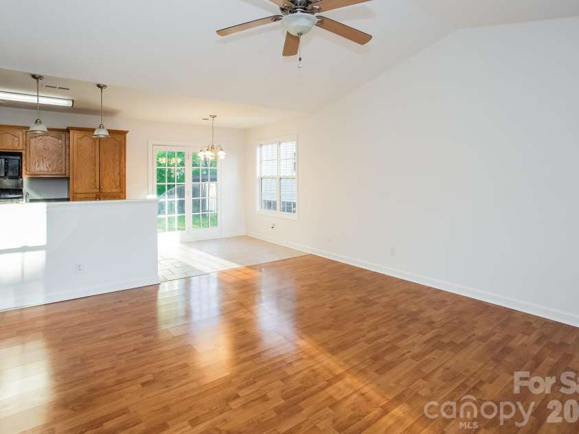 2011 Samantha Drive, Kannapolis, NC 28083.  MLS# CAR4370123, YatesRealty ID 14209. 
