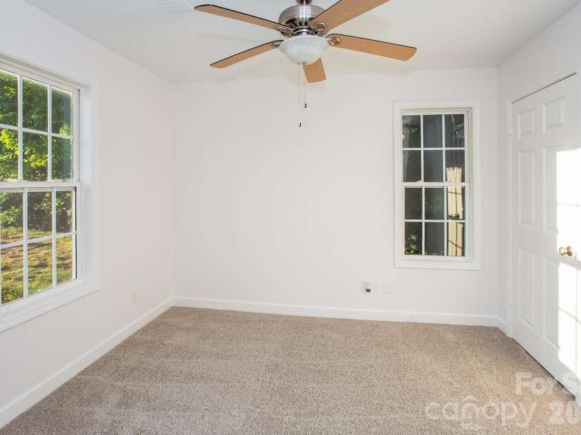 2011 Samantha Drive, Kannapolis, NC 28083.  MLS# CAR4370123, YatesRealty ID 14209. 