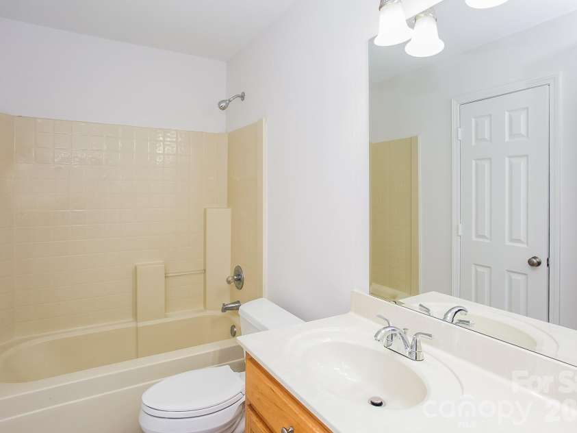 2011 Samantha Drive, Kannapolis, NC 28083.  MLS# CAR4370123, YatesRealty ID 14209. 