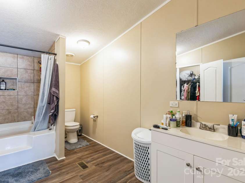 157 Amarilla Road, Fairmont, NC 28340.  MLS# CAR4223757, YatesRealty ID 1421. 