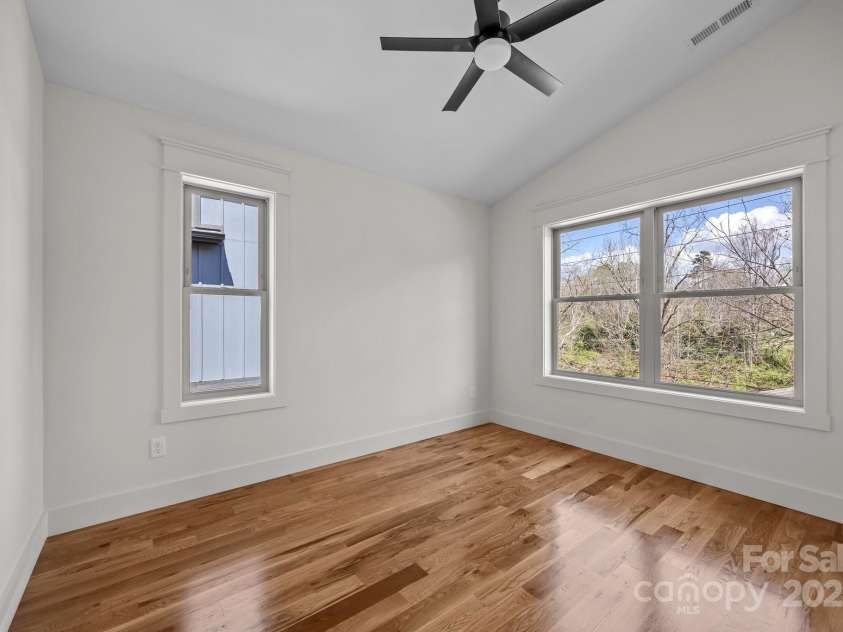 93 Glendale Avenue, Asheville, NC 28803.  MLS# CAR4234072, YatesRealty ID 1421. Bedroom #3