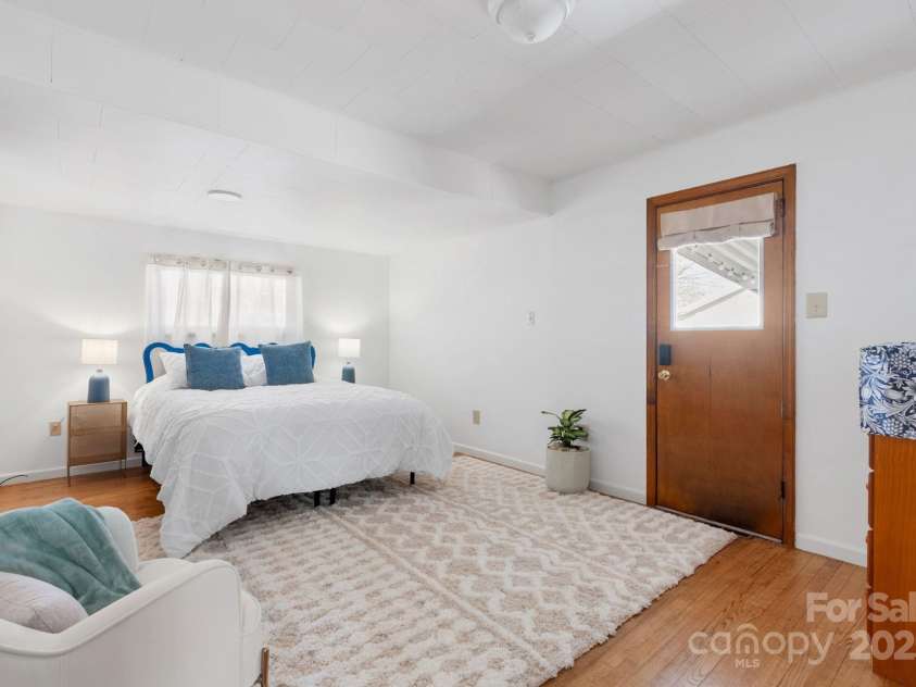 22 Jarrett Street, Asheville, NC 28806.  MLS# CAR4238160, YatesRealty ID 14210. Side Entrance into Bedroom