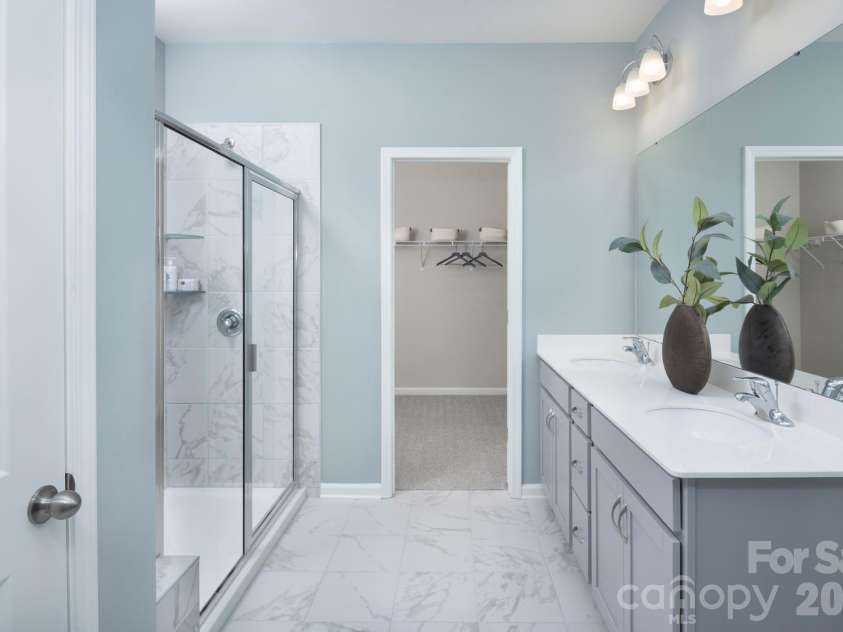 1204 Honey Trail, Monroe, NC 28112.  MLS# CAR4373022, YatesRealty ID 14211. Primary bath