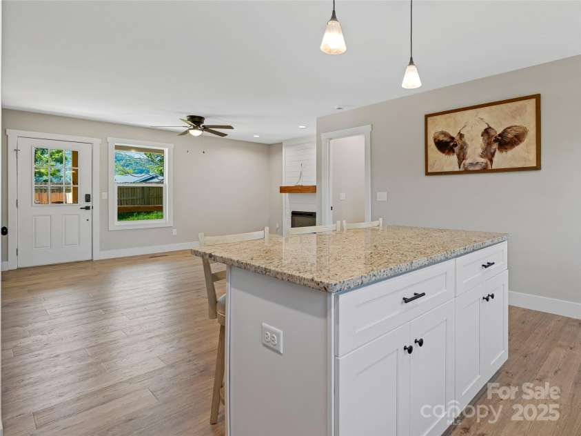 140 Murphy Hill Road, Weaverville, NC 28787.  MLS# CAR4252060, YatesRealty ID 14212. 