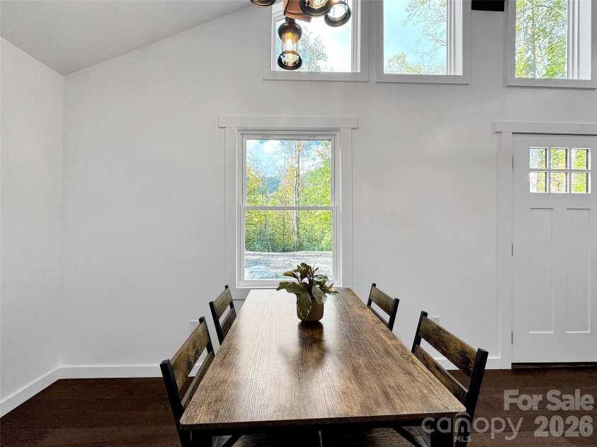 535 Hemlock Loop, Maggie Valley, NC 28751.  MLS# CAR4373027, YatesRealty ID 14213. 