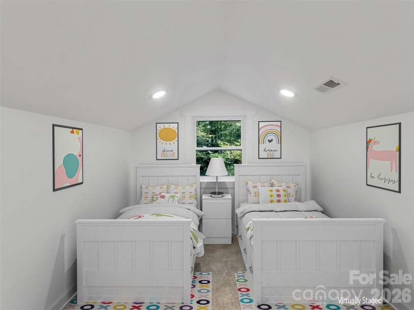 535 Hemlock Loop, Maggie Valley, NC 28751.  MLS# CAR4373027, YatesRealty ID 14213. 