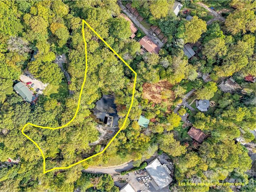 535 Hemlock Loop, Maggie Valley, NC 28751.  MLS# CAR4373027, YatesRealty ID 14213. 