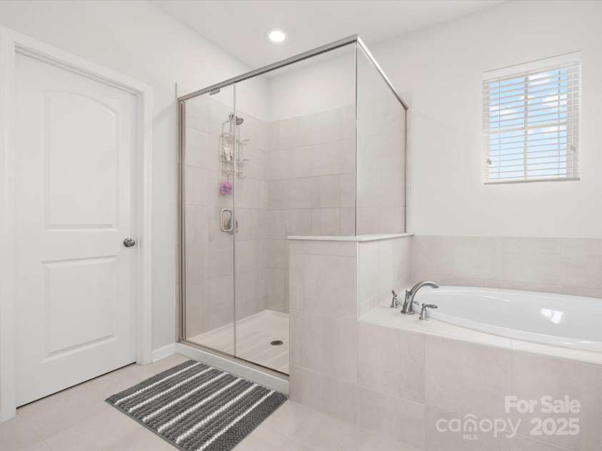 5532 Muckross Lane, Fort Mill, SC 29707.  MLS# CAR4244859, YatesRealty ID 14213. 