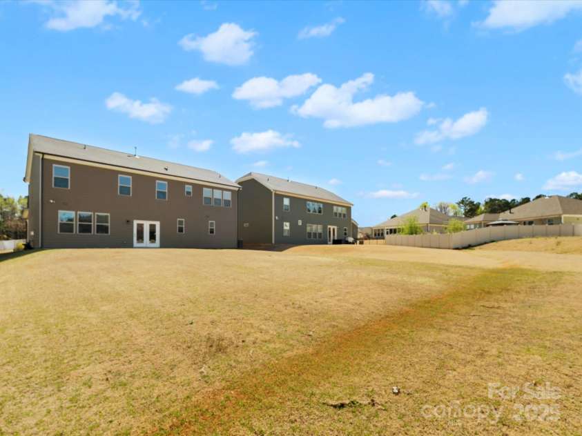 5532 Muckross Lane, Fort Mill, SC 29707.  MLS# CAR4244859, YatesRealty ID 14213. 