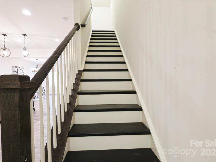 13024 Suncreek Terrace, Charlotte, NC 28214.  MLS# CAR4236006, YatesRealty ID 14214. 