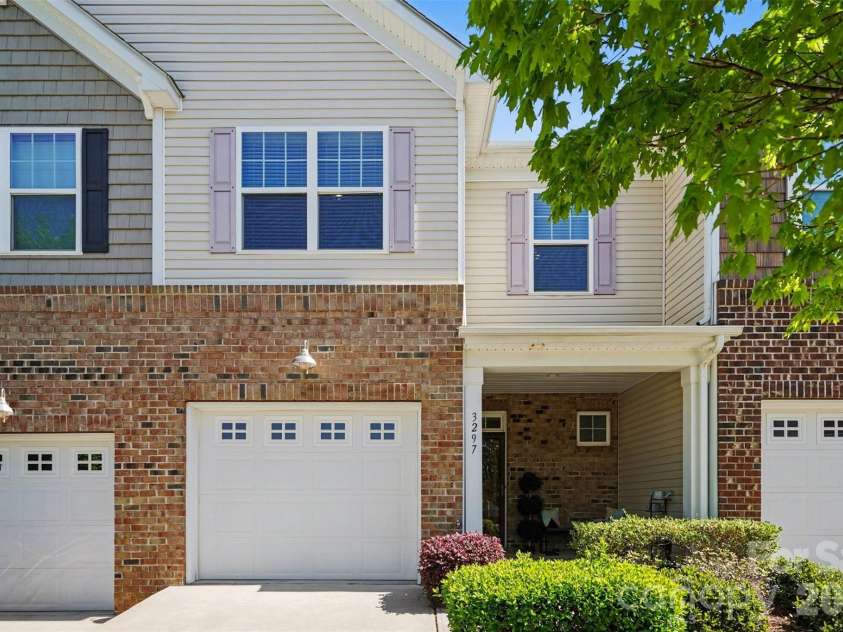 3297 Yarmouth Lane, Gastonia, NC 28056.  MLS# CAR4371230, YatesRealty ID 14214. 