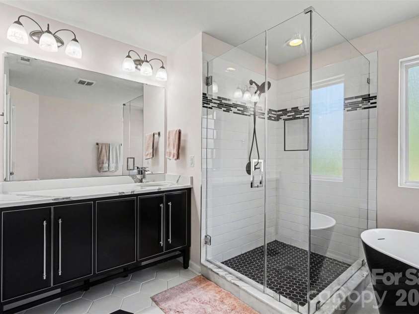 3297 Yarmouth Lane, Gastonia, NC 28056.  MLS# CAR4371230, YatesRealty ID 14214. 