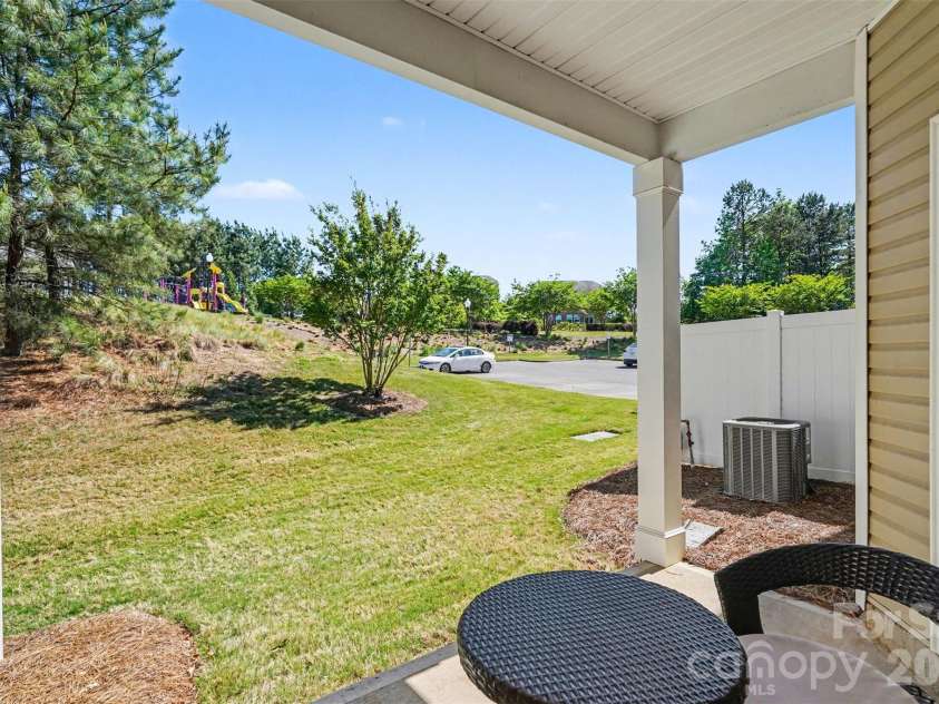 3297 Yarmouth Lane, Gastonia, NC 28056.  MLS# CAR4371230, YatesRealty ID 14214. 