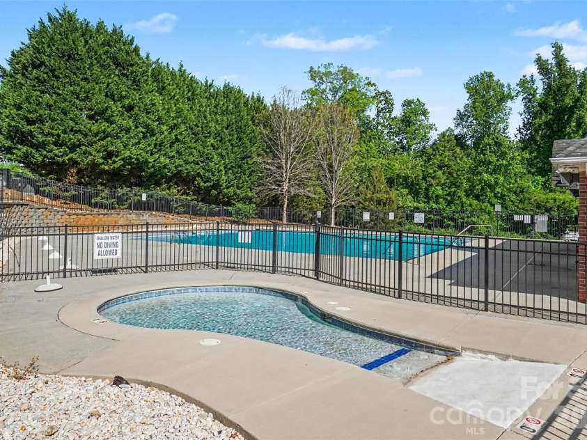 3297 Yarmouth Lane, Gastonia, NC 28056.  MLS# CAR4371230, YatesRealty ID 14214. 