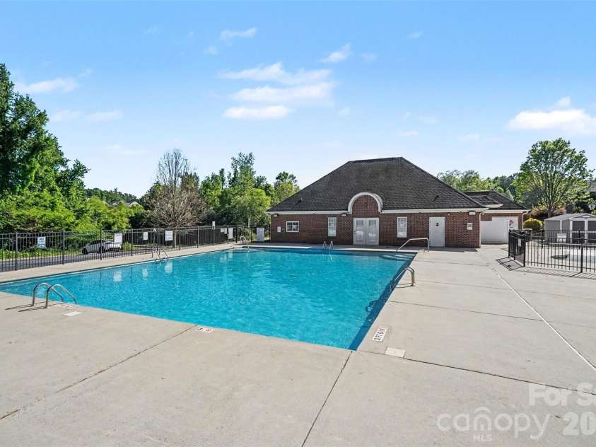 3297 Yarmouth Lane, Gastonia, NC 28056.  MLS# CAR4371230, YatesRealty ID 14214. 