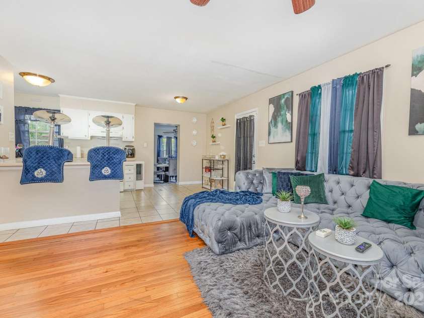 1131 Laurel Street, Salisbury, NC 28144.  MLS# CAR4246345, YatesRealty ID 14215. 