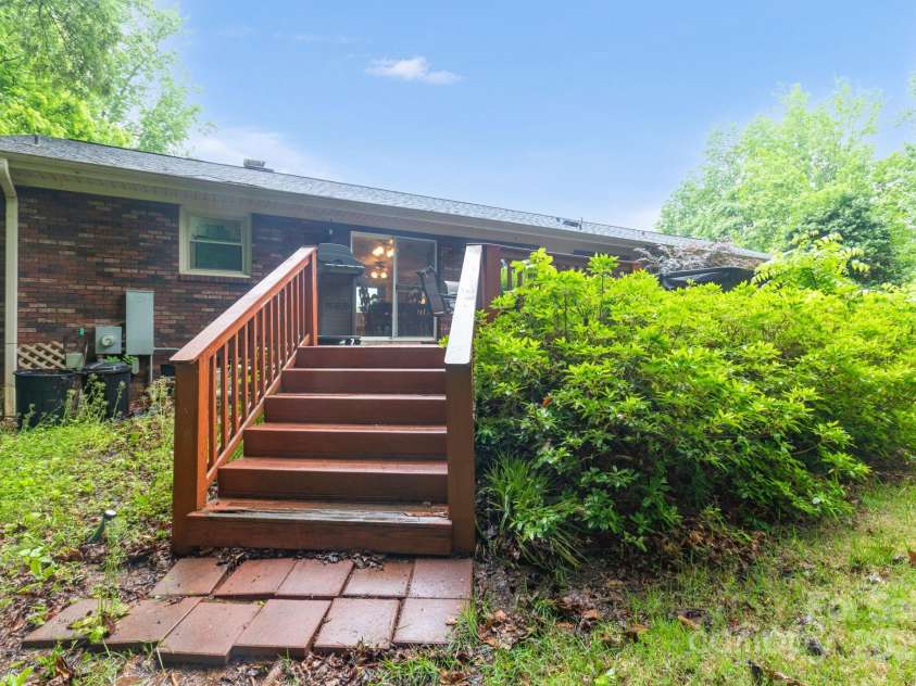 151 Deja Lane, Cleveland, NC 27013.  MLS# CAR4258300, YatesRealty ID 14216. 