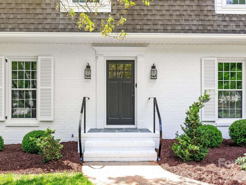 5145 Lansing Drive, Charlotte, NC 28270.  MLS# CAR4371844, YatesRealty ID 14216. Front Entry