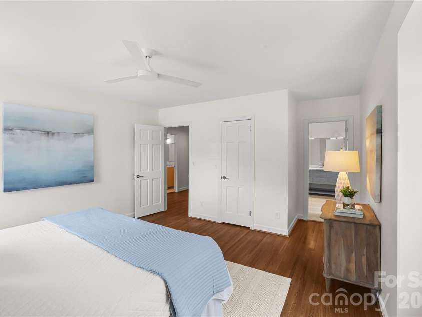 5145 Lansing Drive, Charlotte, NC 28270.  MLS# CAR4371844, YatesRealty ID 14216. Primary Suite