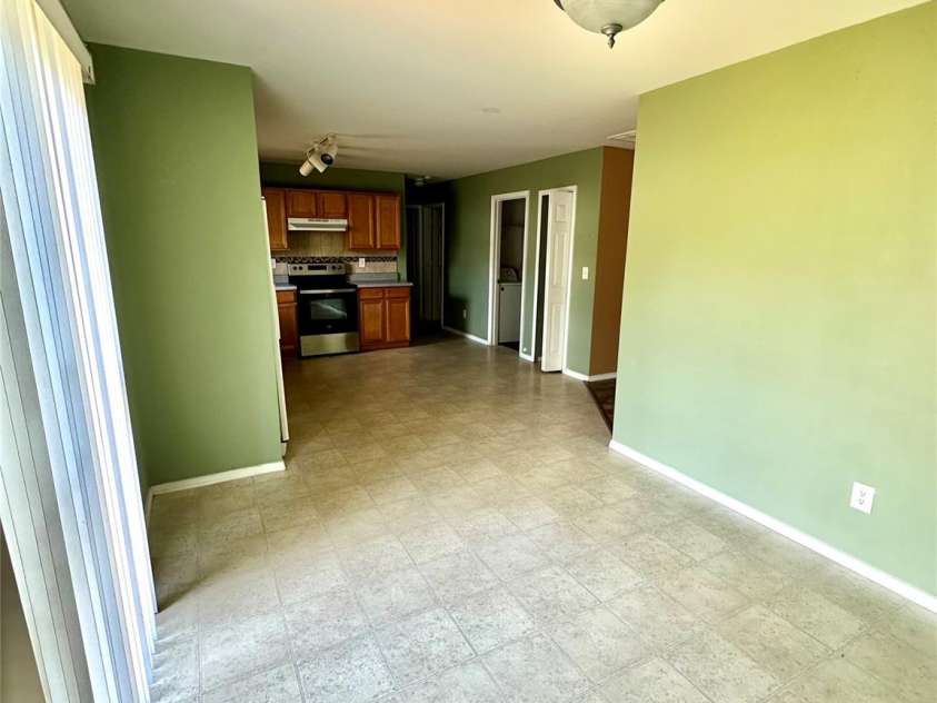 4722 Mortonhall Road, Charlotte, NC 28215.  MLS# CAR4372865, YatesRealty ID 14217. 