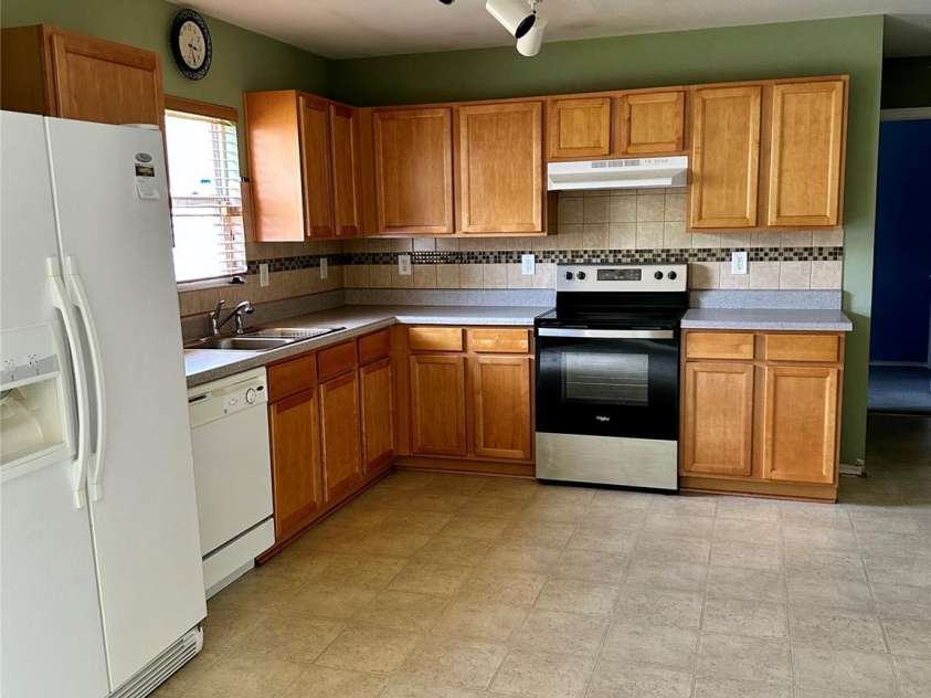 4722 Mortonhall Road, Charlotte, NC 28215.  MLS# CAR4372865, YatesRealty ID 14217. 