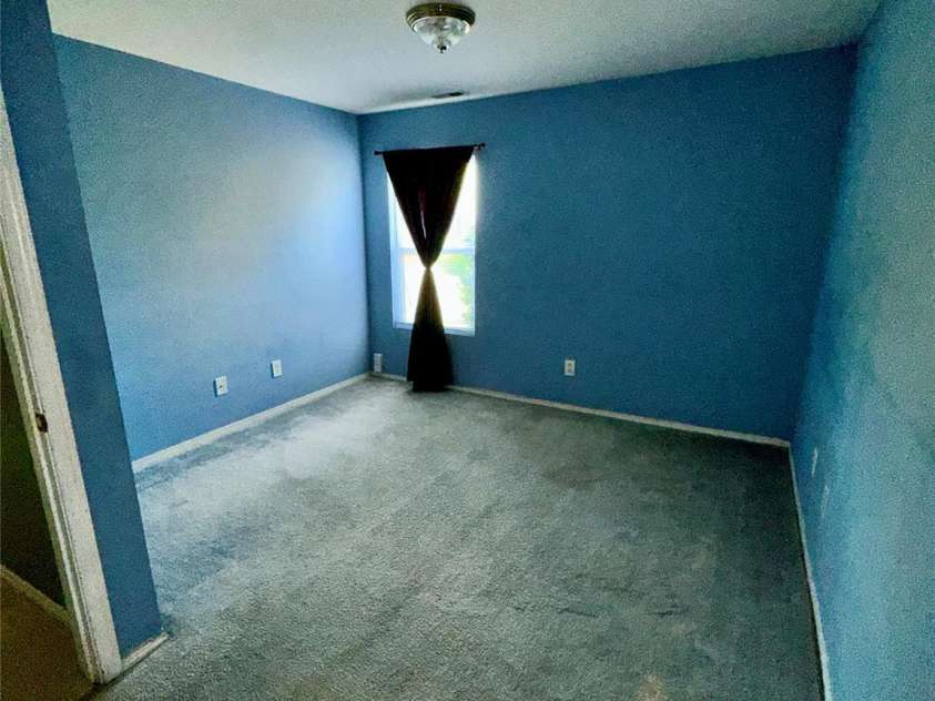 4722 Mortonhall Road, Charlotte, NC 28215.  MLS# CAR4372865, YatesRealty ID 14217. 