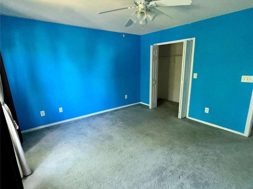 4722 Mortonhall Road, Charlotte, NC 28215.  MLS# CAR4372865, YatesRealty ID 14217. 