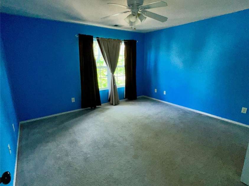 4722 Mortonhall Road, Charlotte, NC 28215.  MLS# CAR4372865, YatesRealty ID 14217. 