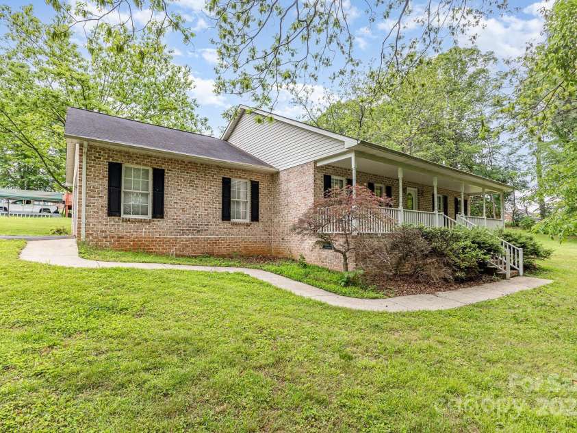 302 6th Street, Conover, NC 28613.  MLS# CAR4253080, YatesRealty ID 14218. 