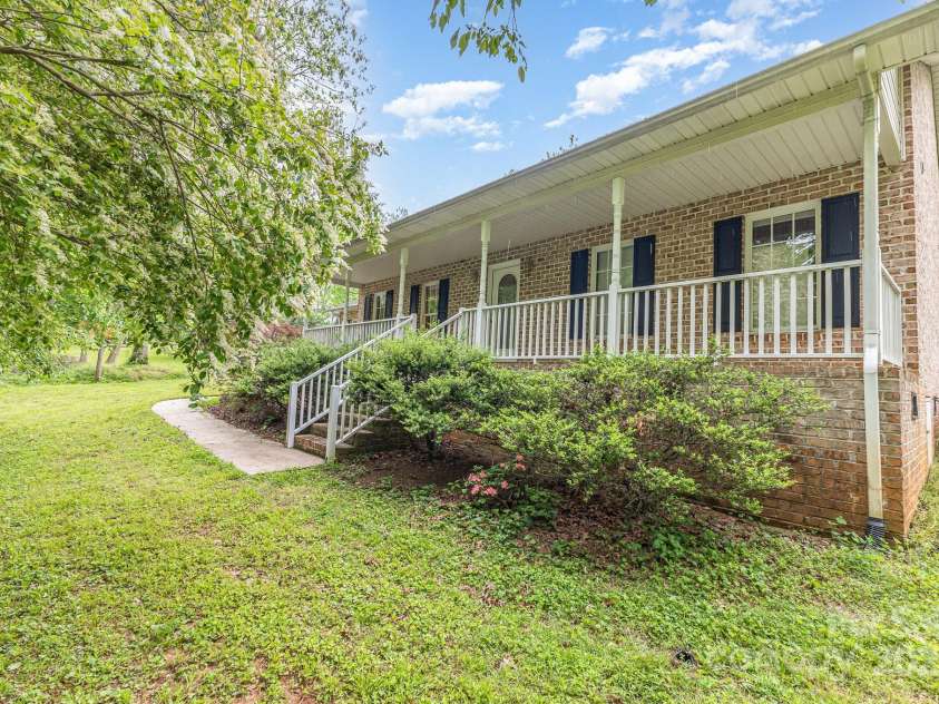 302 6th Street, Conover, NC 28613.  MLS# CAR4253080, YatesRealty ID 14218. 